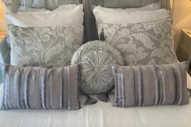 Hotel Le Mediterranee Hyeres Ngoại thất bức ảnh