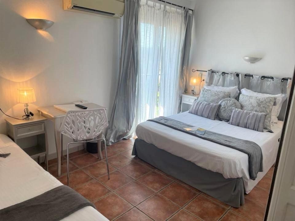 Hotel Le Mediterranee Hyeres Ngoại thất bức ảnh