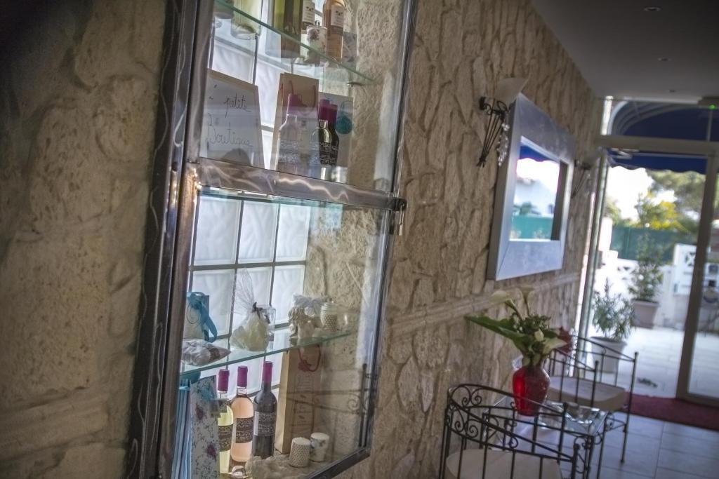 Hotel Le Mediterranee Hyeres Ngoại thất bức ảnh